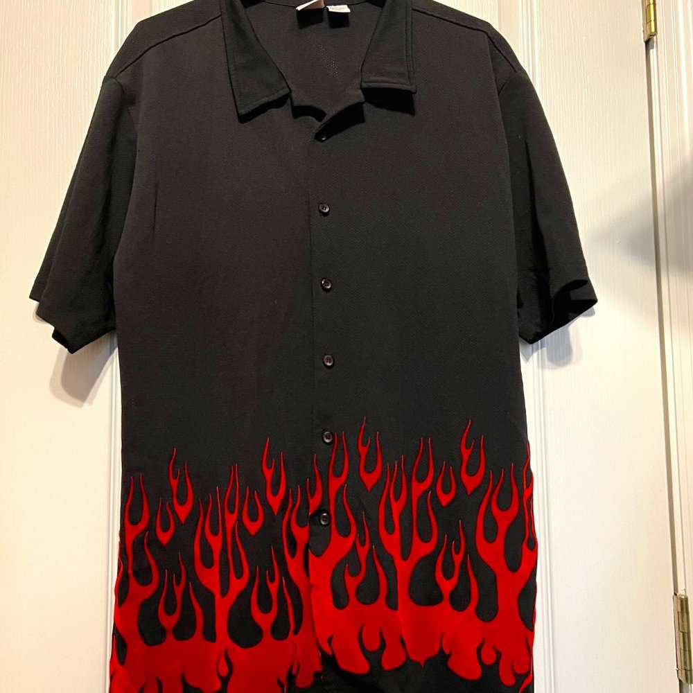 Utility Mens Black and Red Velvet Fire Flame Short Sleeve Shirt-Size Large